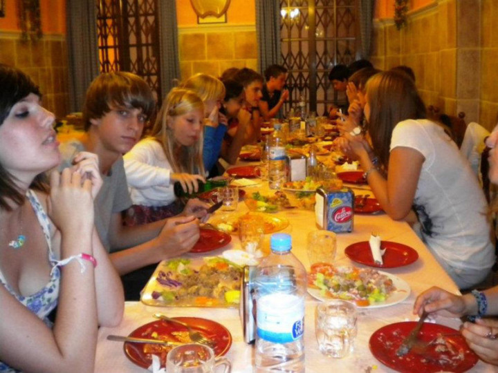 Обед в Proyecto Espanol Summer Camp
