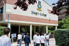 Здание King’s College Soto de Viñuelas