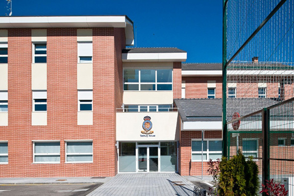 Здание King’s College Soto de Viñuelas