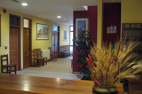 Холл в King’s College Asturias