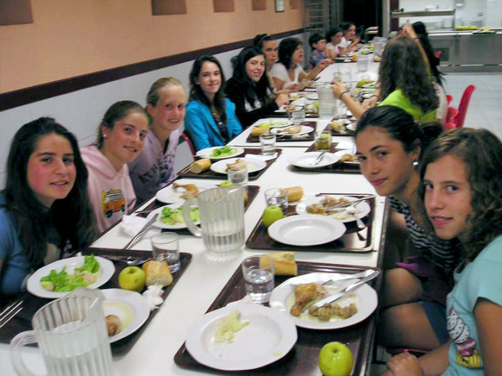 Обед в Lacunza Camp