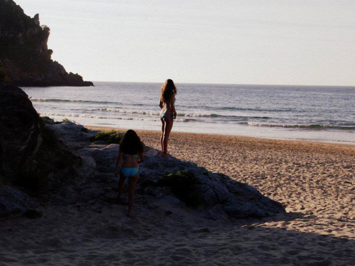 Студенты Vive la ene на пляже