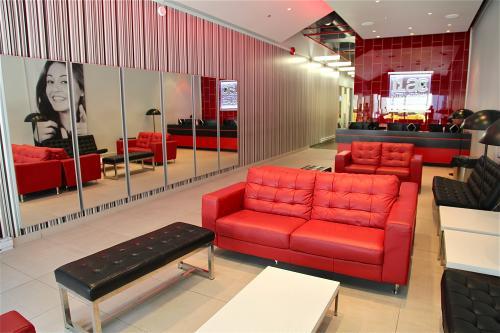 ILAC Vancouver boutique style school