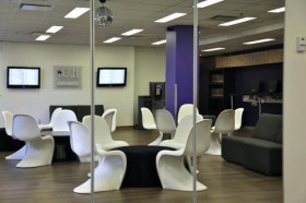 ILAC Vancouver boutique style school