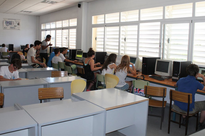 Студенты Colegio Maravillas на занятиях