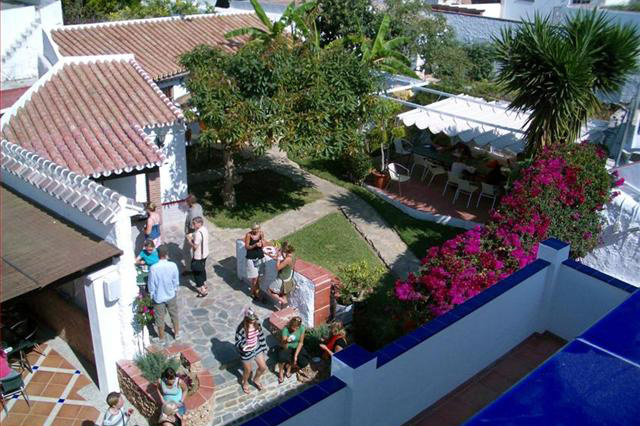 Территория Escuela De Idiomas Nerja