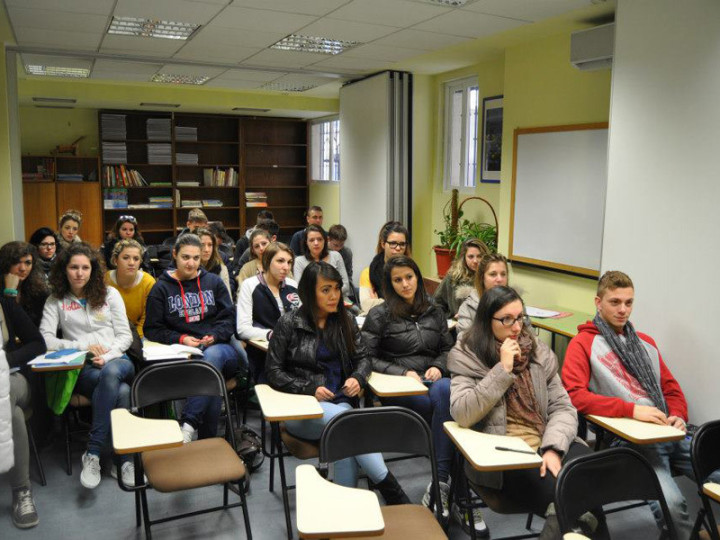 Студенты Estudio Sampere Salamanca на занятиях