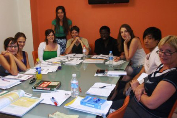 Студенты Proyecto Espanol Granada на занятиях