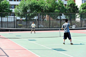Теннисный корт в INTO Nankai University