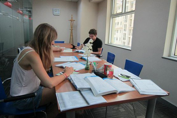 Школа Mandarin House в Пекине