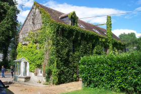 Здание Ecole des Roches