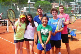 Студенты Centre Méditerranéen d'Etudes Françaises