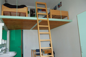 Жилая комната для студентов ALPADIA Language Schools Zug