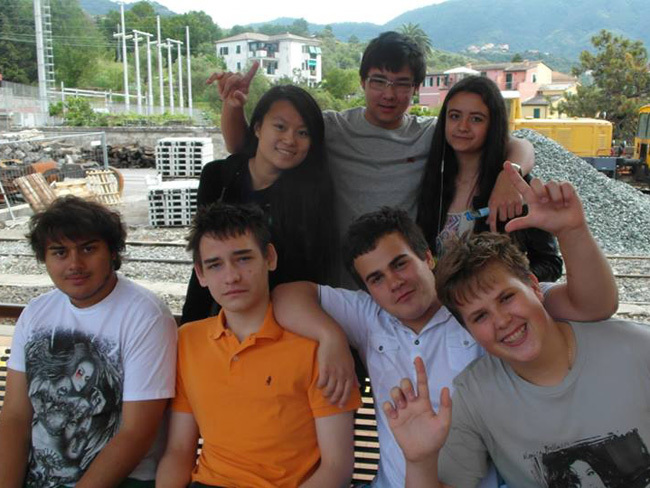 Студенты Leysin American School