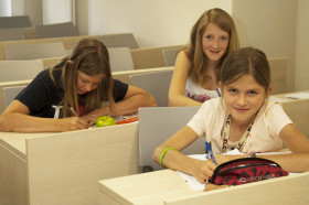 Студенты SLC Swiss Language Club Leysin на занятиях