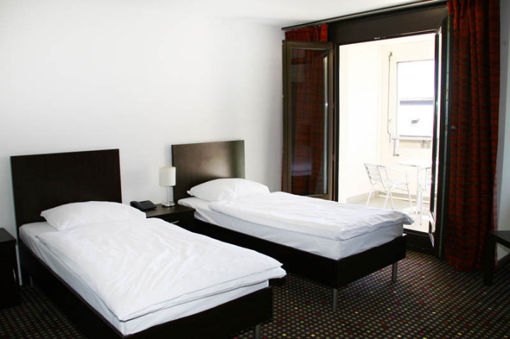 Жилая комната студентов SLC Swiss Language Club Neuchatel