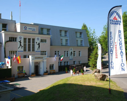 Здание лагеря Village Camps в Лизане