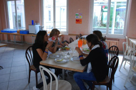 Обед в Village Camps