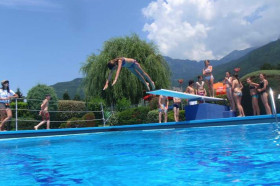 Бассейн в Village Camps