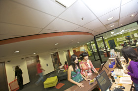 Ресепшен в Embassy English Brisbane