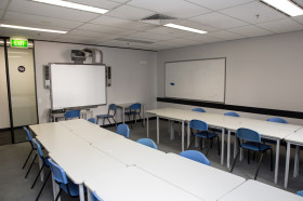 Класс в Embassy English Brisbane