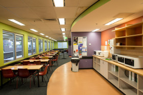 Столовая в Embassy English Brisbane