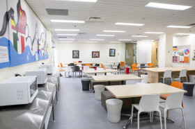 Столовая в Embassy English Melbourne