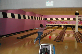 Студенты Cork English College в боулинге