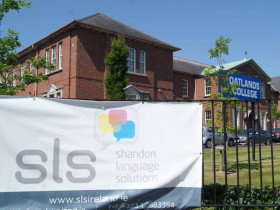 Здание Shandon Language Solutions