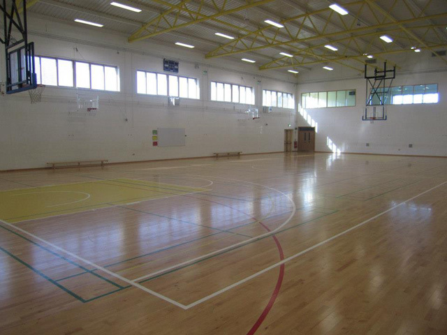 Спортивный зал в Shandon Language Solutions