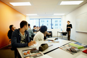 Студенты EC Vancouver на занятиях