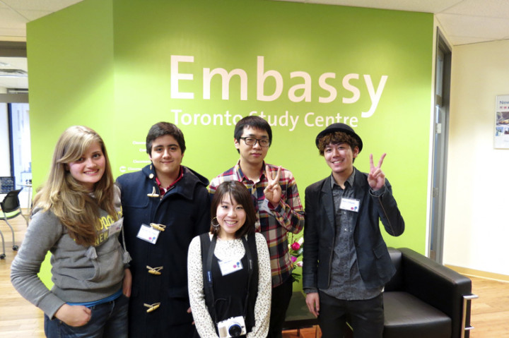 Студенты Embassy English Toronto