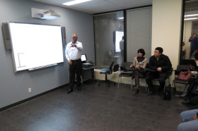 Студенты Embassy English Toronto на занятиях