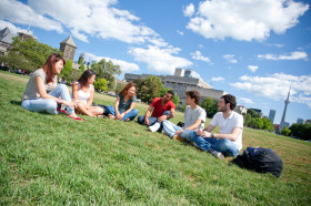 Студенты Embassy English Toronto