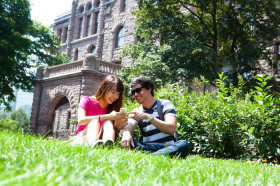 Студенты Embassy English Toronto