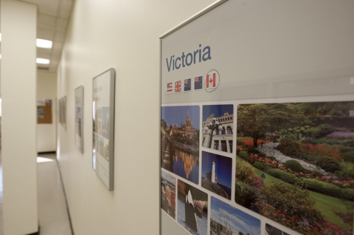 Доска информации в Embassy English Victoria