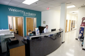 Ресепшен в Embassy English Victoria