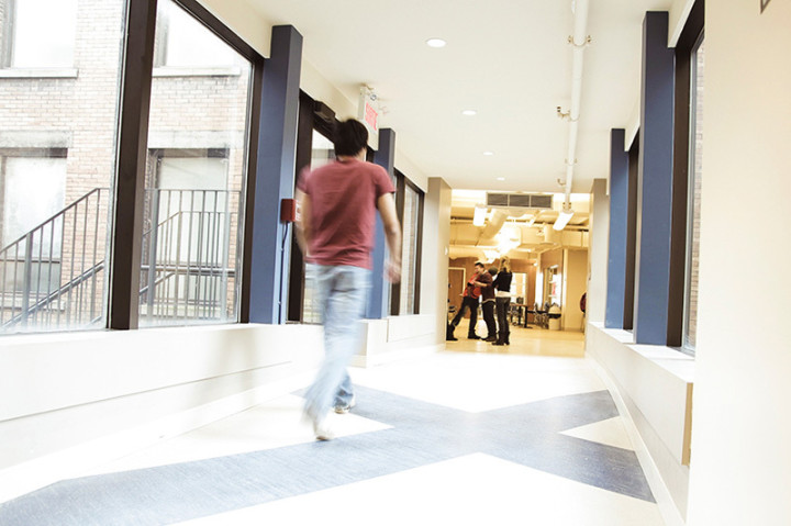 Холл в ILSC Montreal