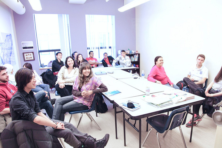 Студенты ILSC Montreal на занятиях