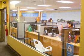 Холл в ILSC Vancouver