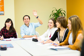 Студенты ILSC Vancouver на занятиях