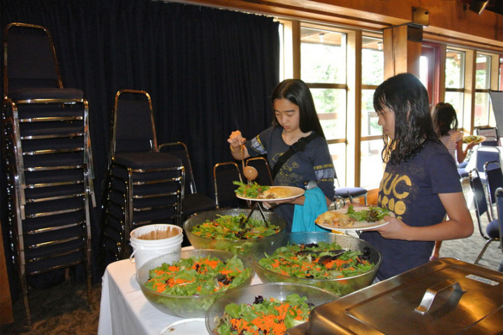 Обед в Bodwell High School Whistler