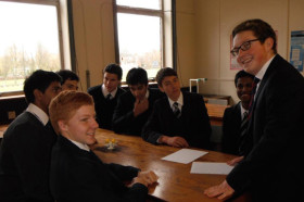 Студенты Bedford School на занятиях