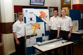 Студенты Bedford School