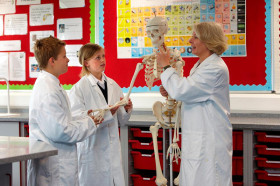 Студенты Bethany School на занятиях