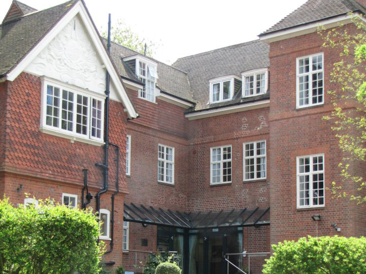 Здание Bradfield College