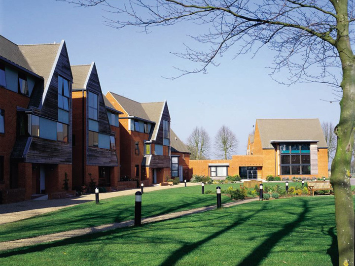 Здание Bradfield College