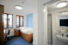 Жилая комната студентов CATS College