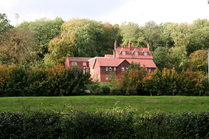 Здание Caterham School