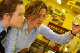 Студенты Cheltenham College на занятиях